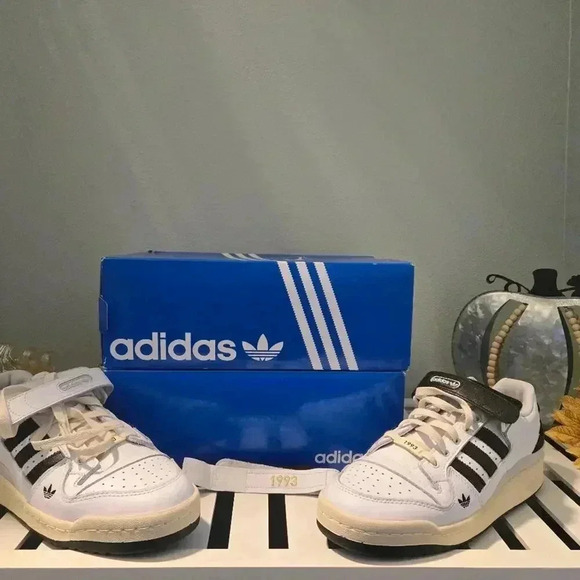 ADIDAS ORIGINALS FORUM LOW Forever True White/core black sz 9 NIB Y2k look - Picture 3 of 14